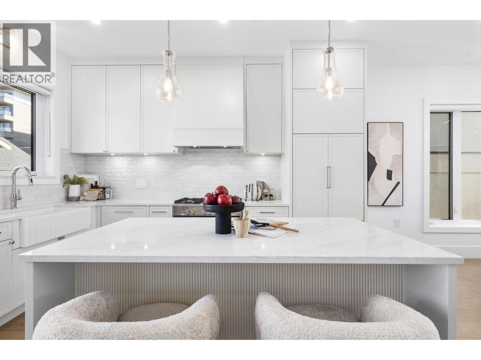 529 61ST Avenue - main photo