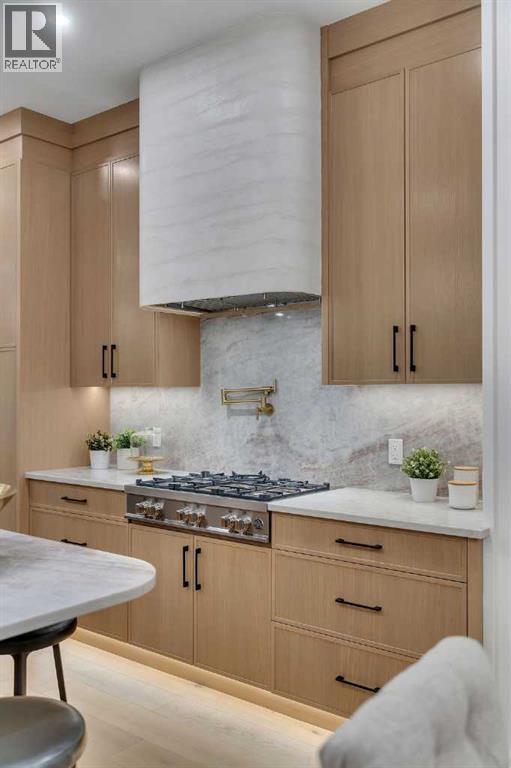 Single Family House for Sale in   Avenue NW Capitol Hill Calgary 