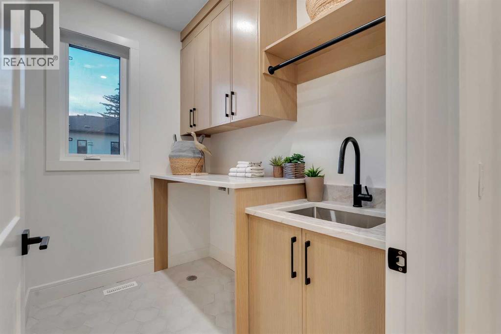 Single Family House for Sale in   Avenue NW Capitol Hill Calgary 