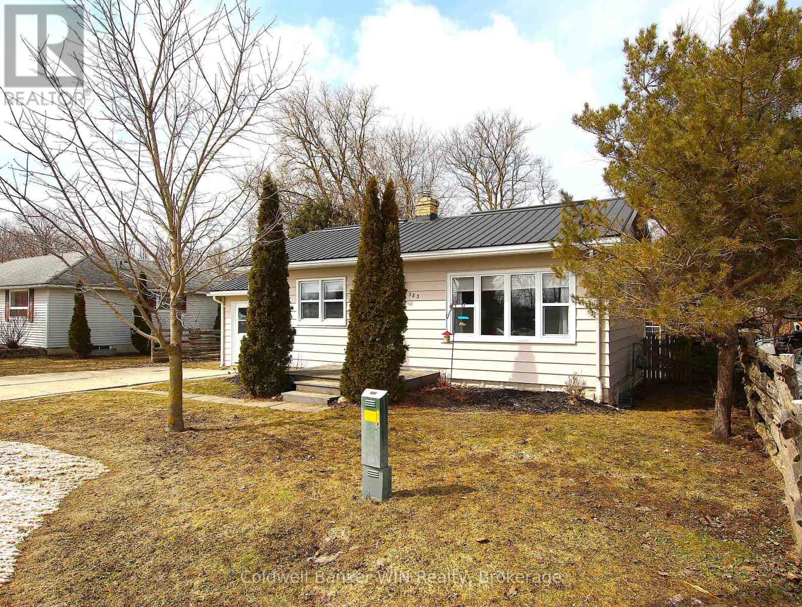 383 WELLINGTON STREET E - 3