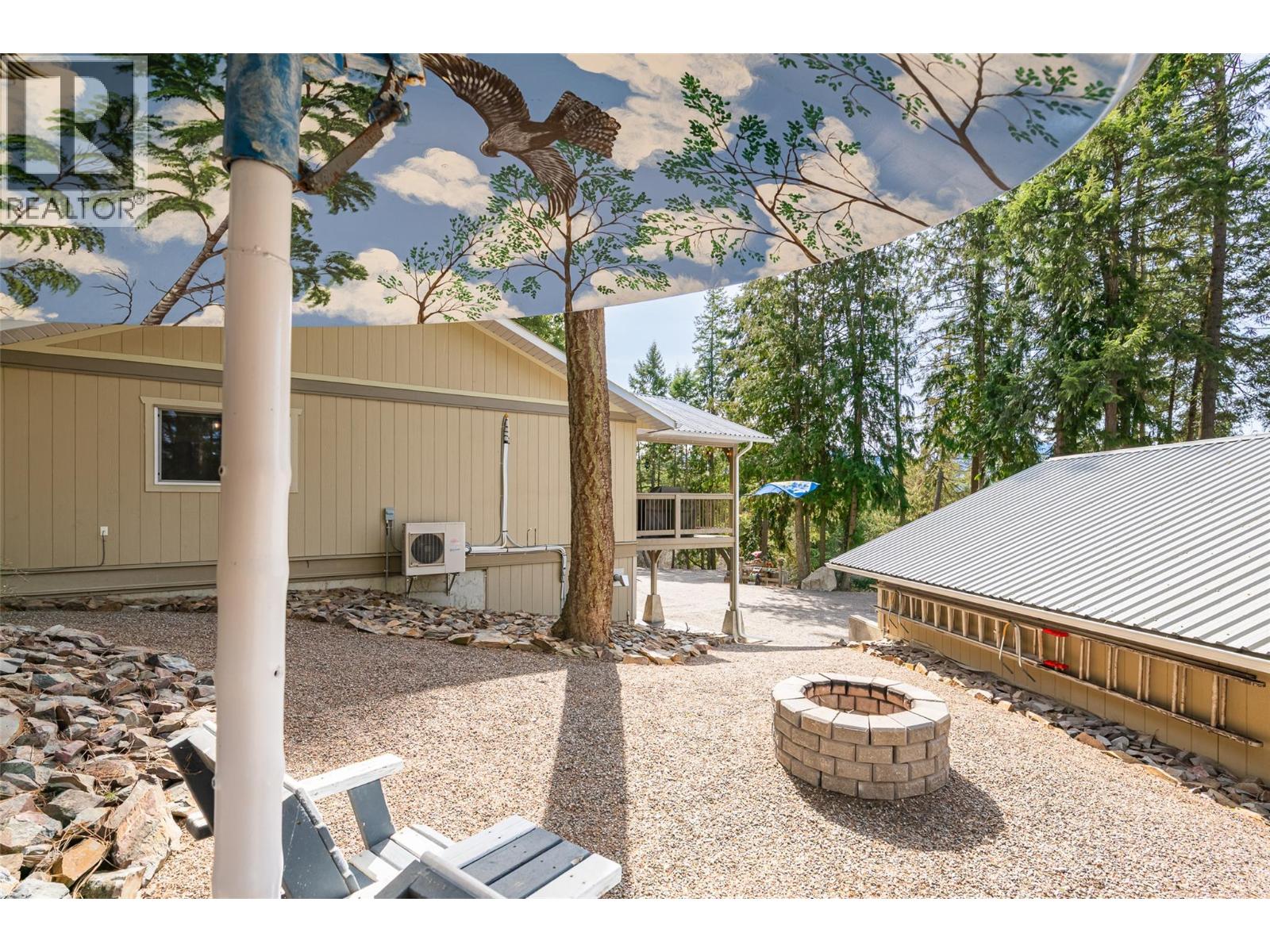 1988 Porthill Road, Lister