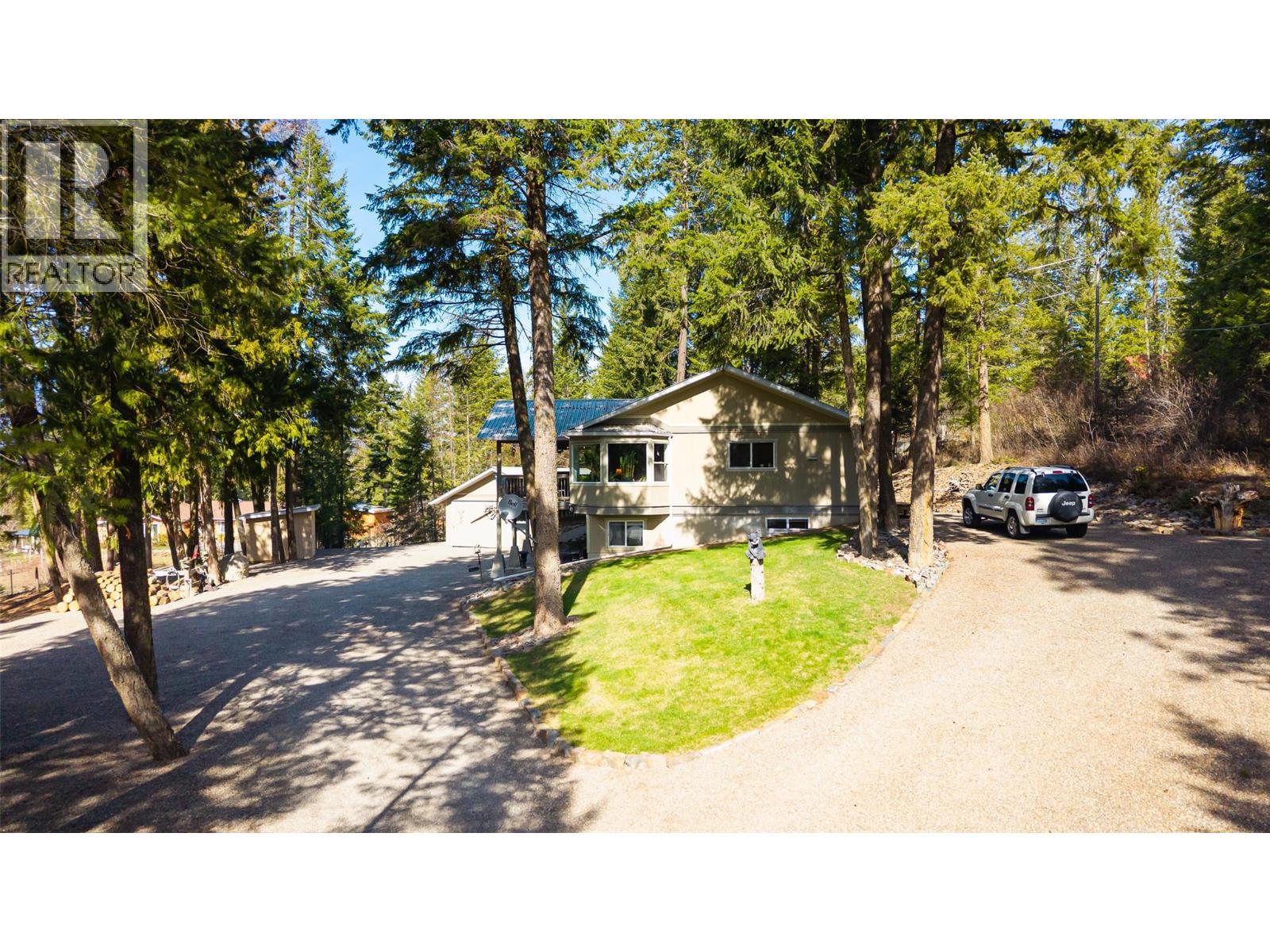 1988 Porthill Road, Lister