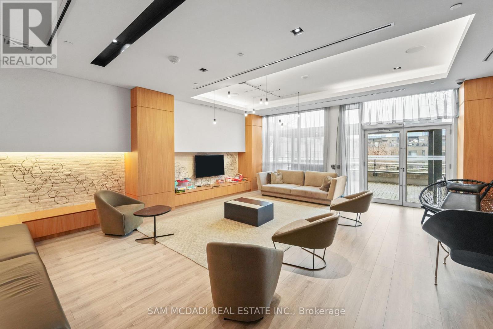 #1106 200 SACKVILLE STREET - 23