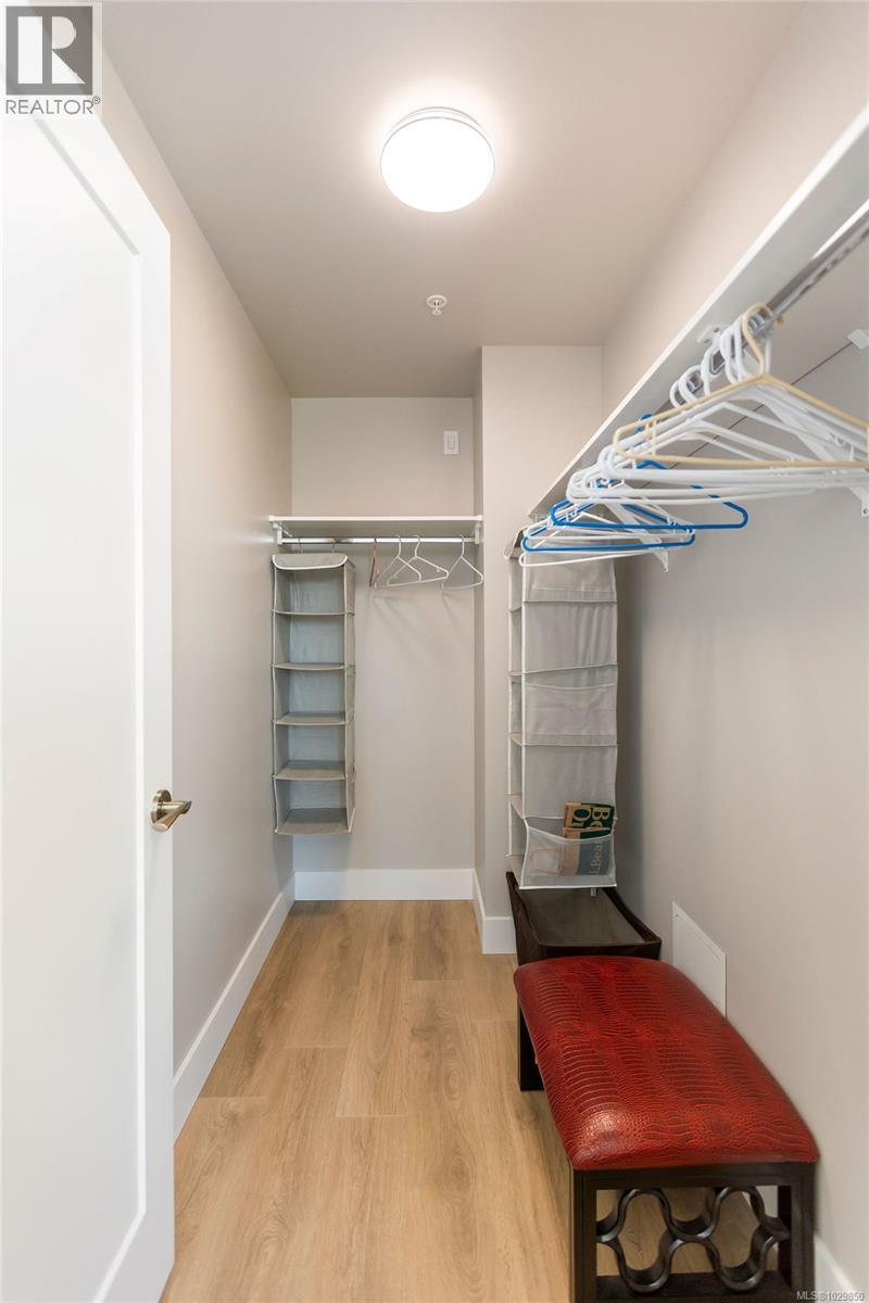 #306 1820 MAPLE AVE S - 17