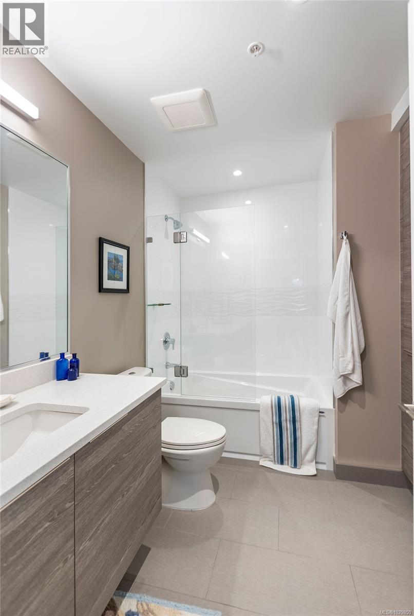 #306 1820 MAPLE AVE S - 22