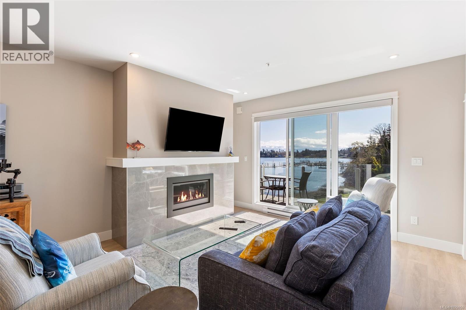 #306 1820 MAPLE AVE S - 5