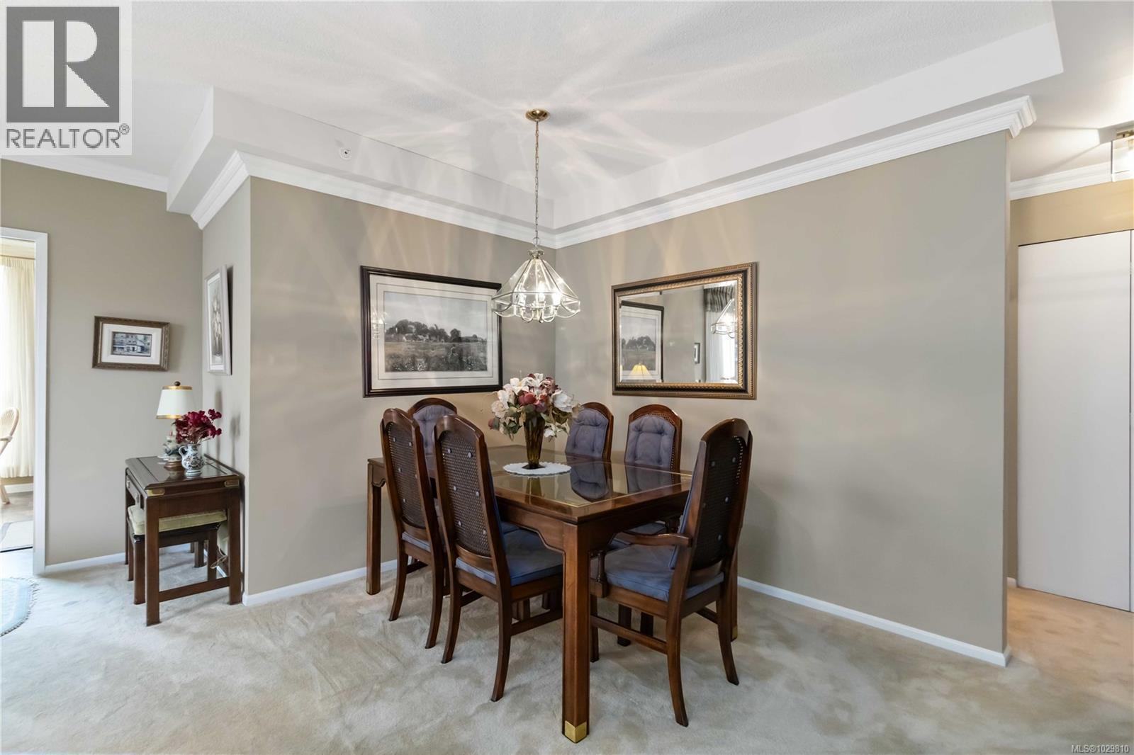 407 1010 View Street, Victoria