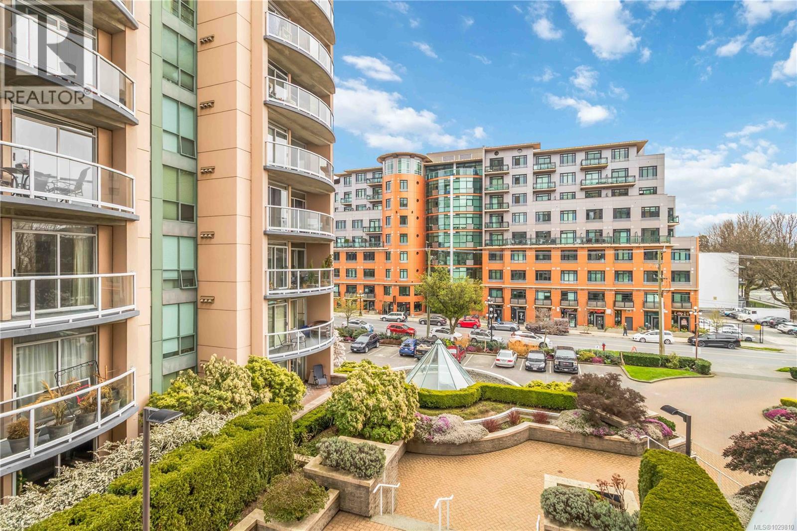 407 1010 View Street, Victoria