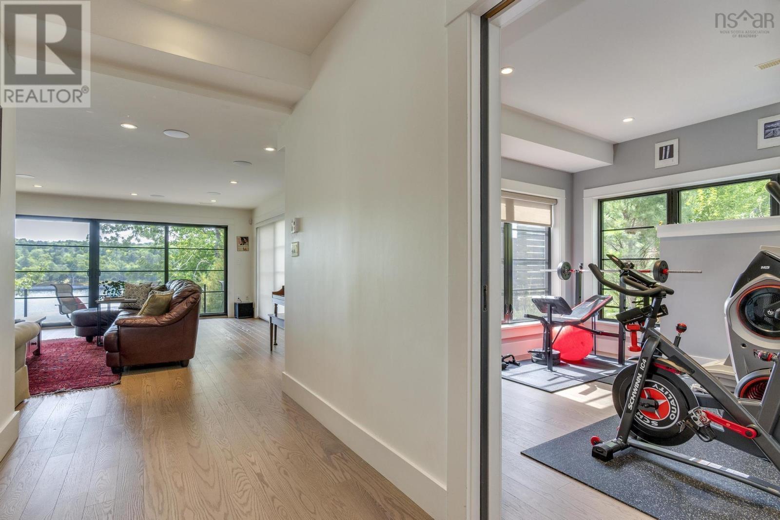 Property 1 of 51 of 1170 Rockcliffe Street