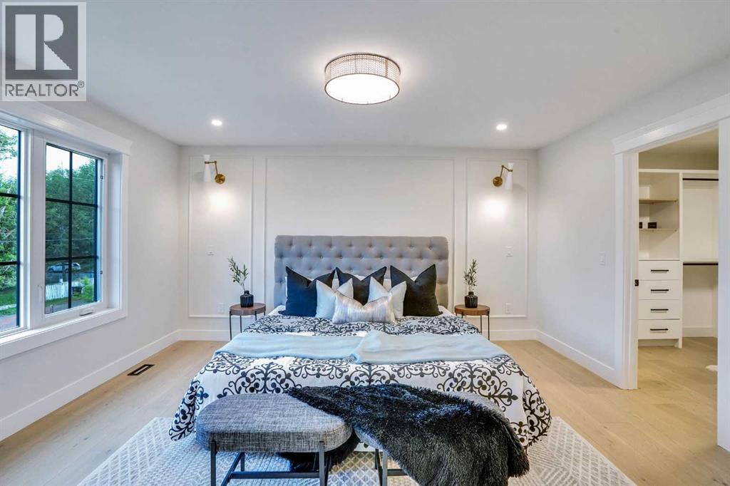 Single Family House for Sale in  Langton Drive SW North Glenmore Park Calgary 