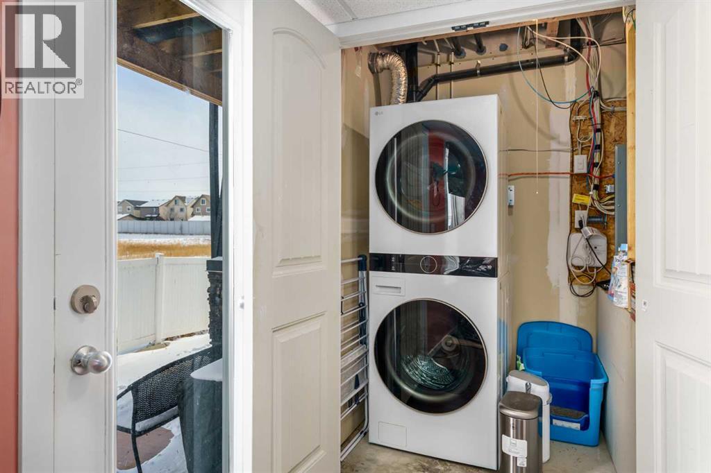 Single Family House for Sale in  Copperpond Landing SE Copperfield Calgary 