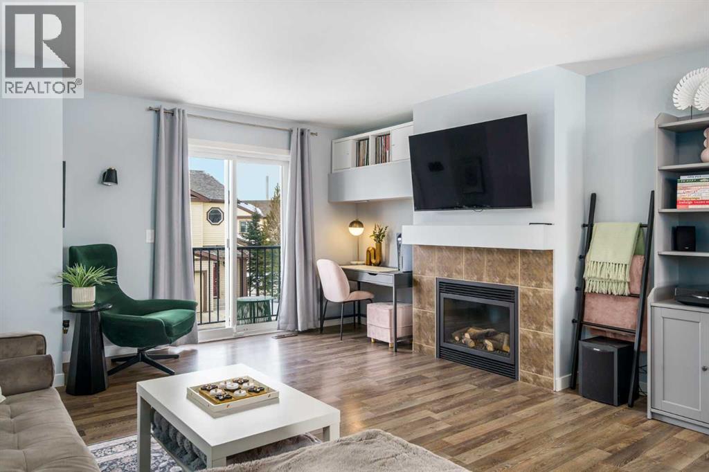 Single Family House for Sale in  Copperpond Landing SE Copperfield Calgary 