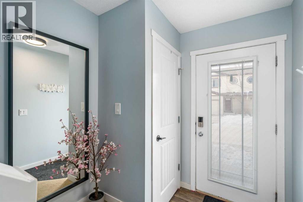 Single Family House for Sale in  Copperpond Landing SE Copperfield Calgary 