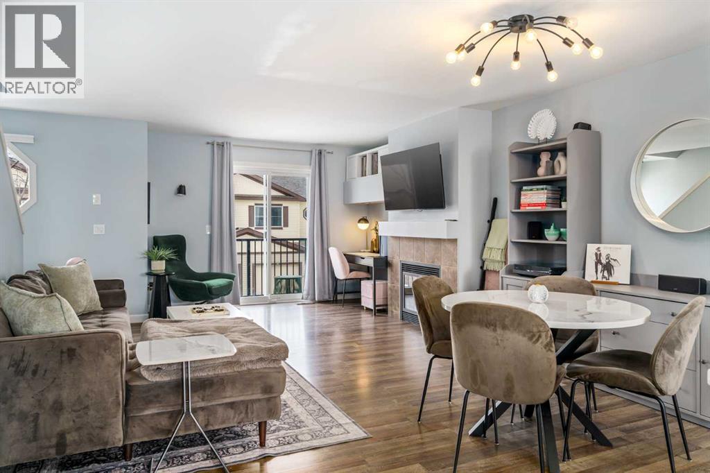 Single Family House for Sale in  Copperpond Landing SE Copperfield Calgary 