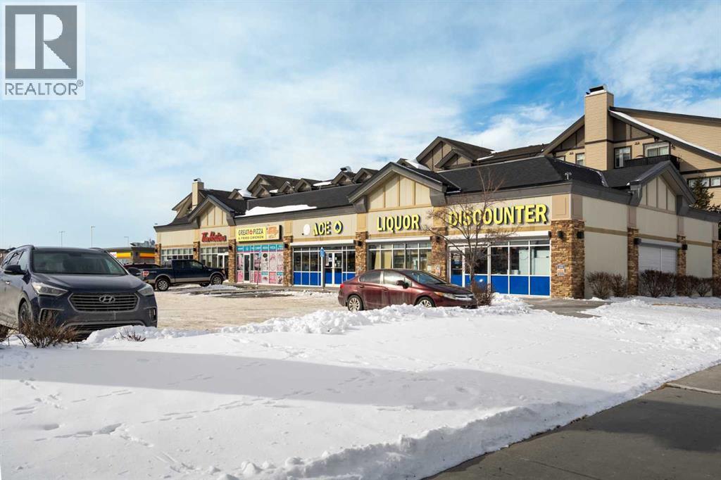 Single Family House for Sale in  Copperpond Landing SE Copperfield Calgary 