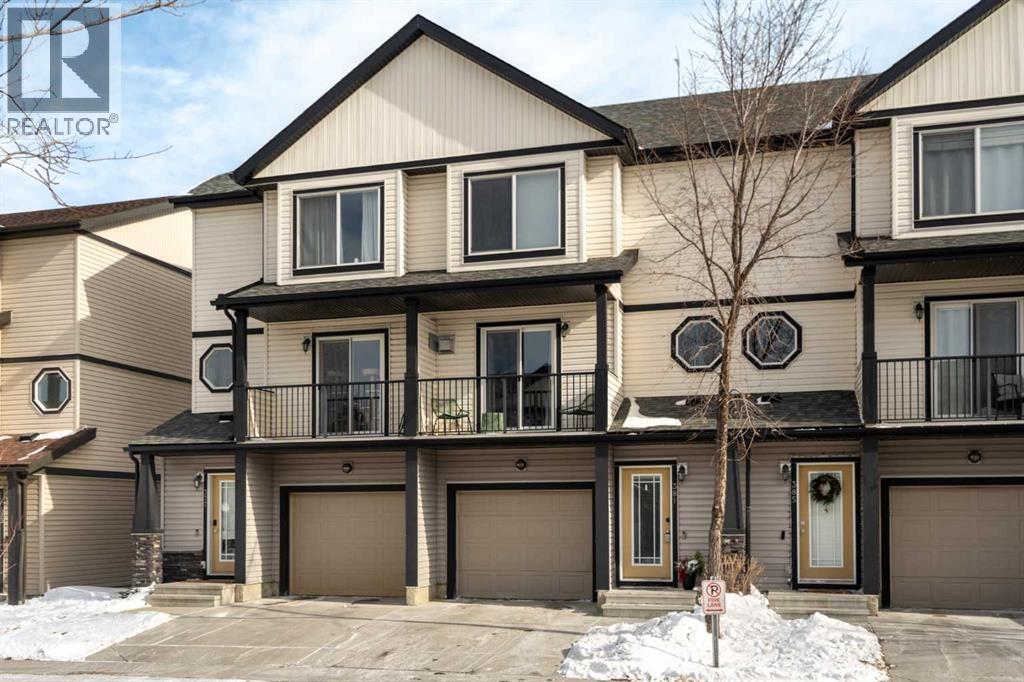 Single Family House for Sale in  Copperpond Landing SE Copperfield Calgary 