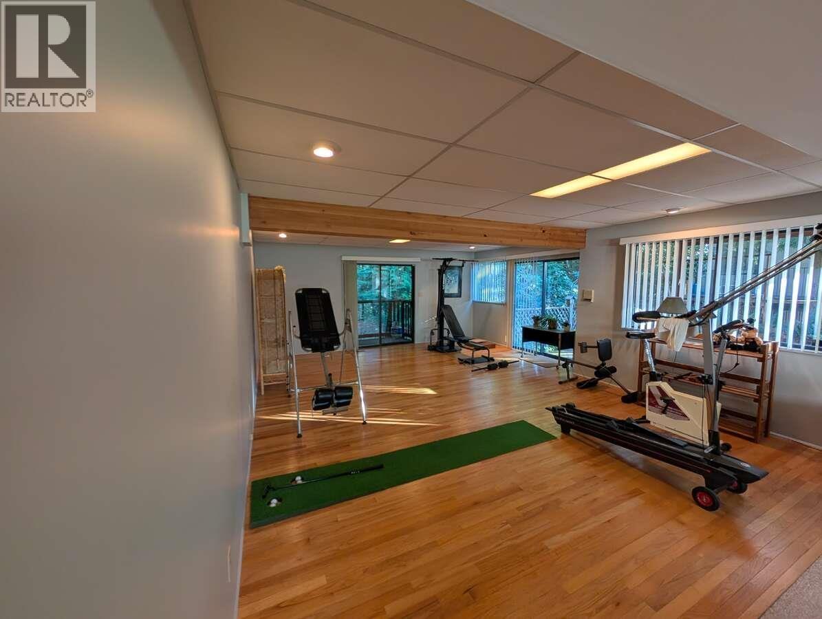1498 CHAMBERLAIN DRIVE, North Vancouver