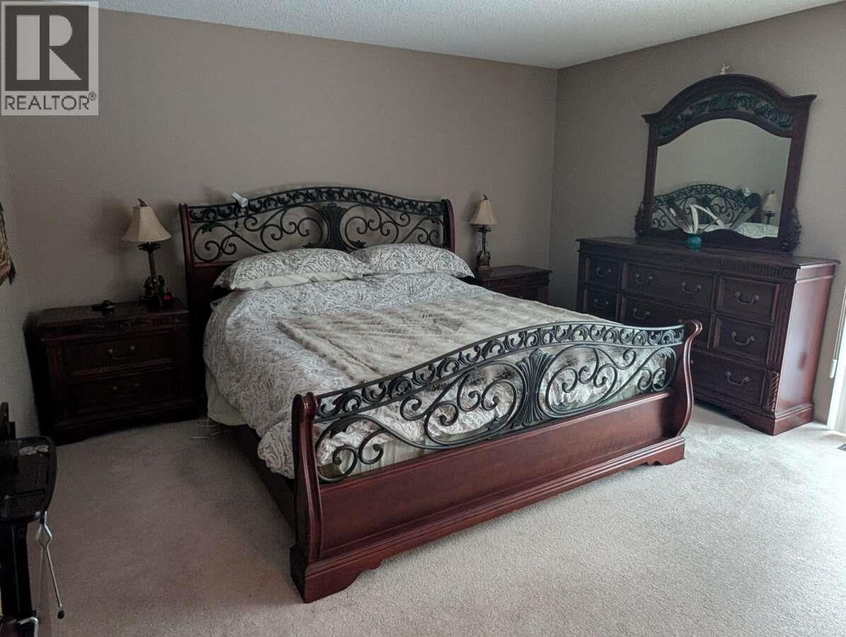 1498 CHAMBERLAIN DRIVE, North Vancouver
