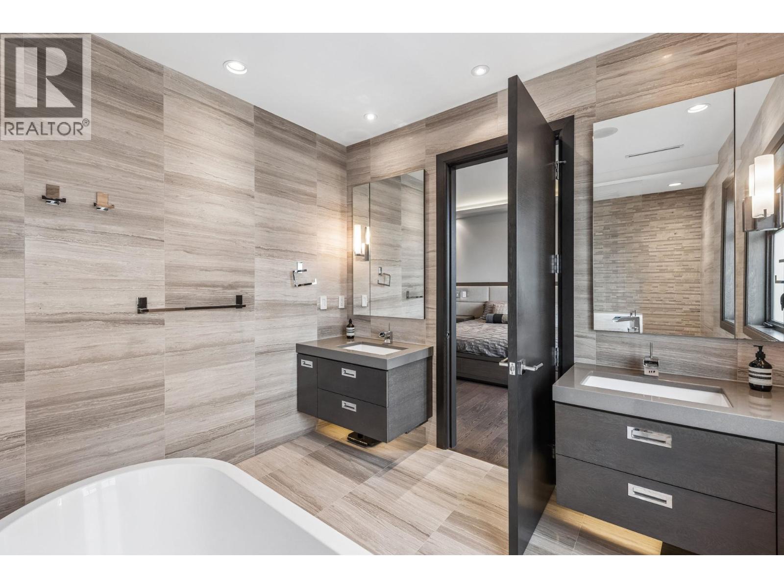 6149 ANGUS DRIVE, Vancouver