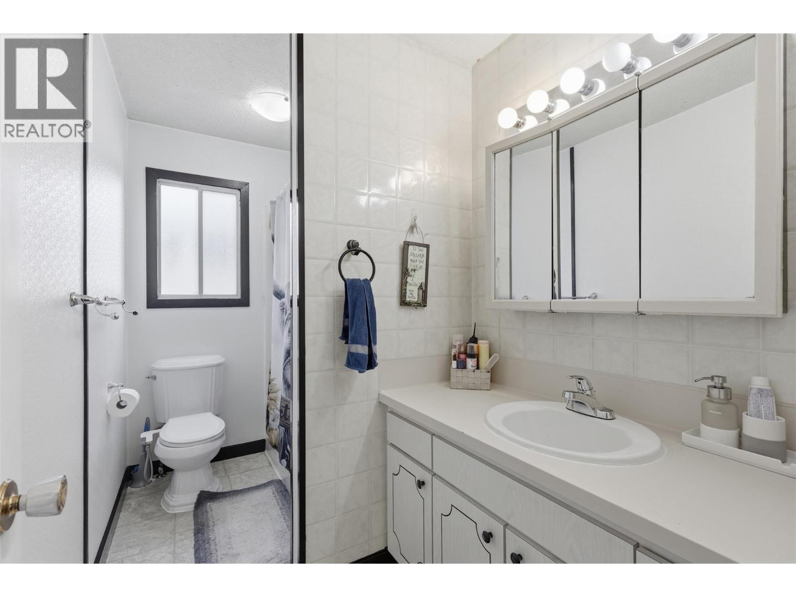 3736 WESTSYDE Road, Kamloops