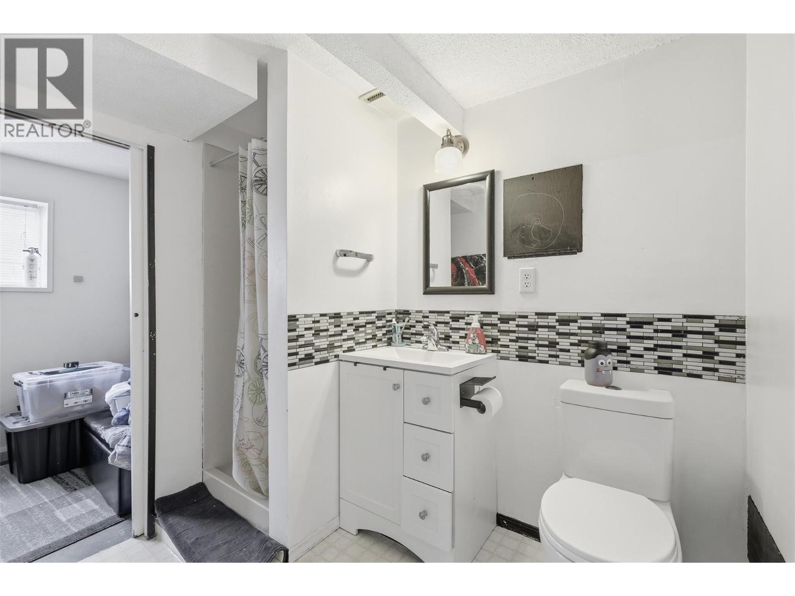 3736 WESTSYDE Road, Kamloops