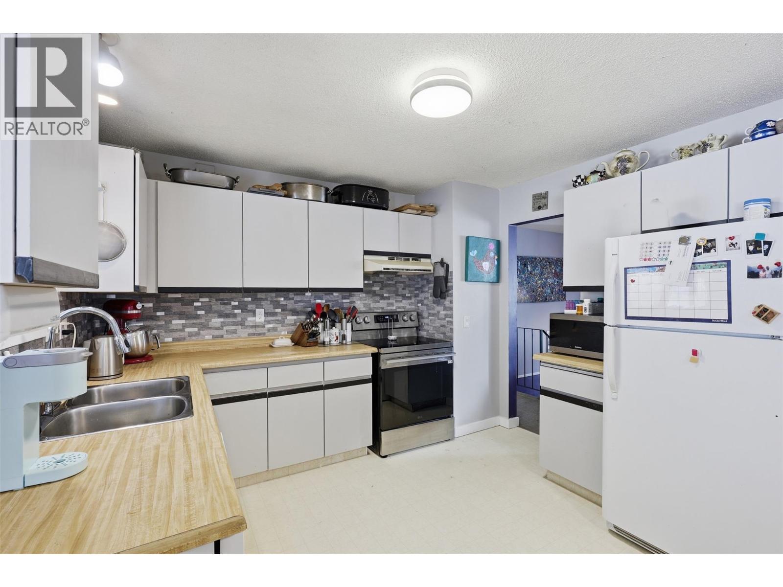 3736 WESTSYDE Road, Kamloops