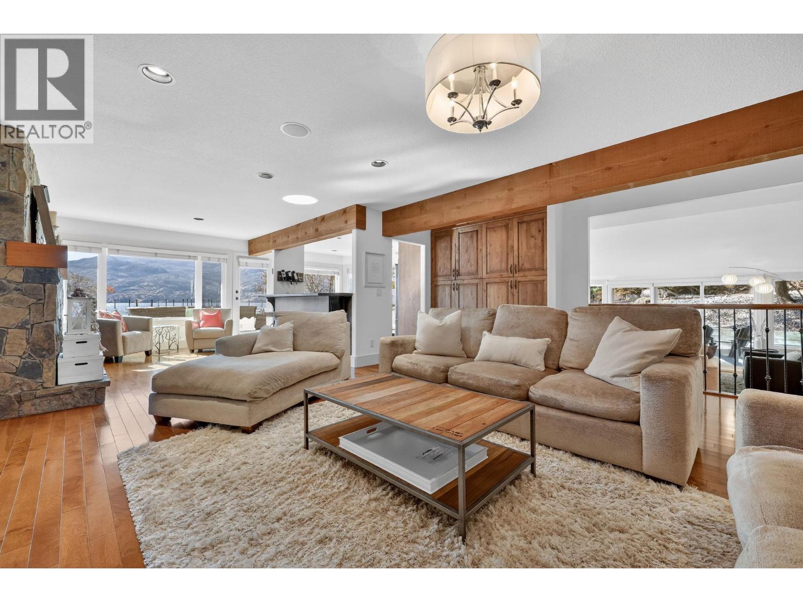 #8 2589 Whitworth Road - 22