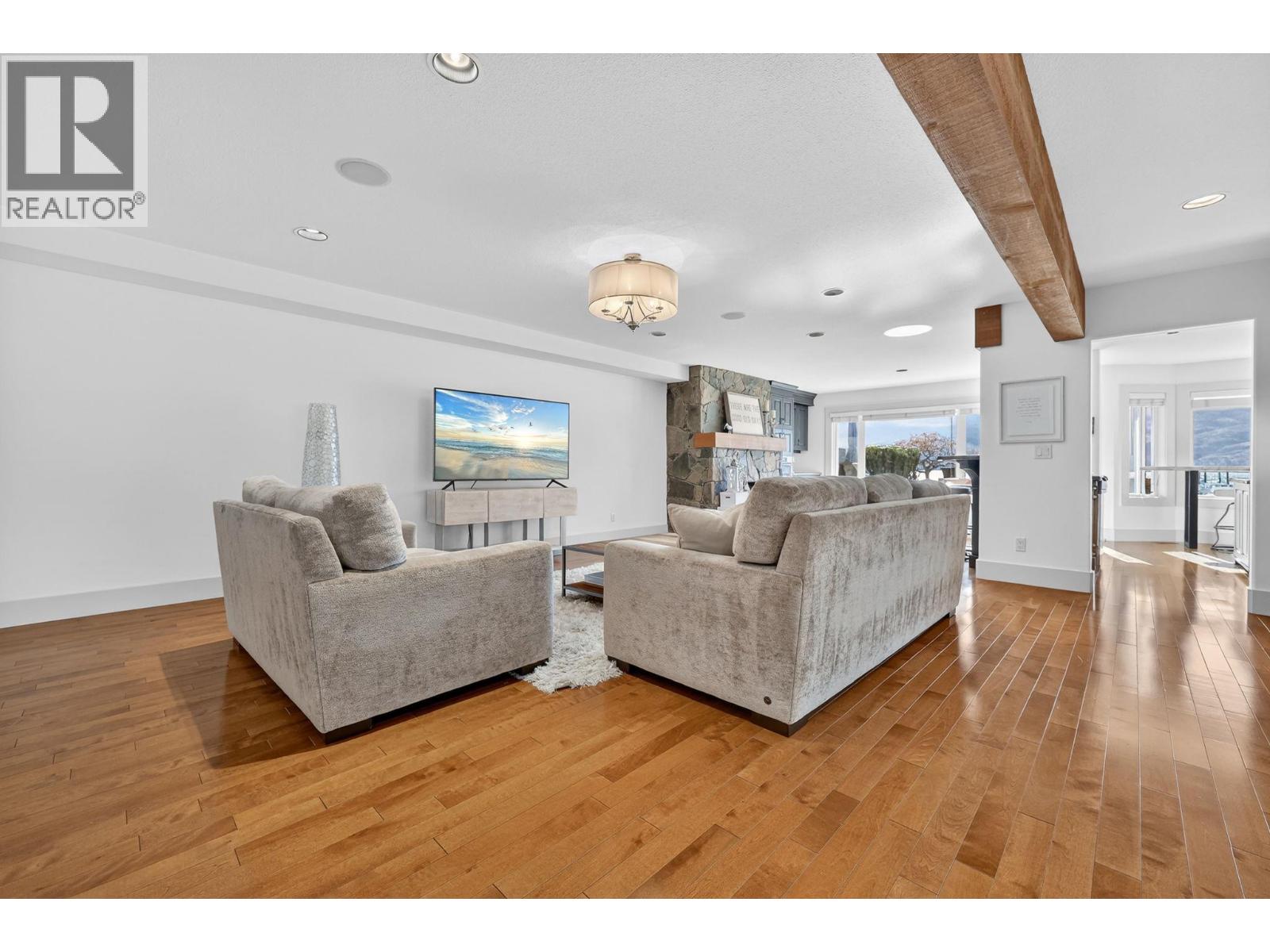 2589 Whitworth Road Unit# 8, West Kelowna