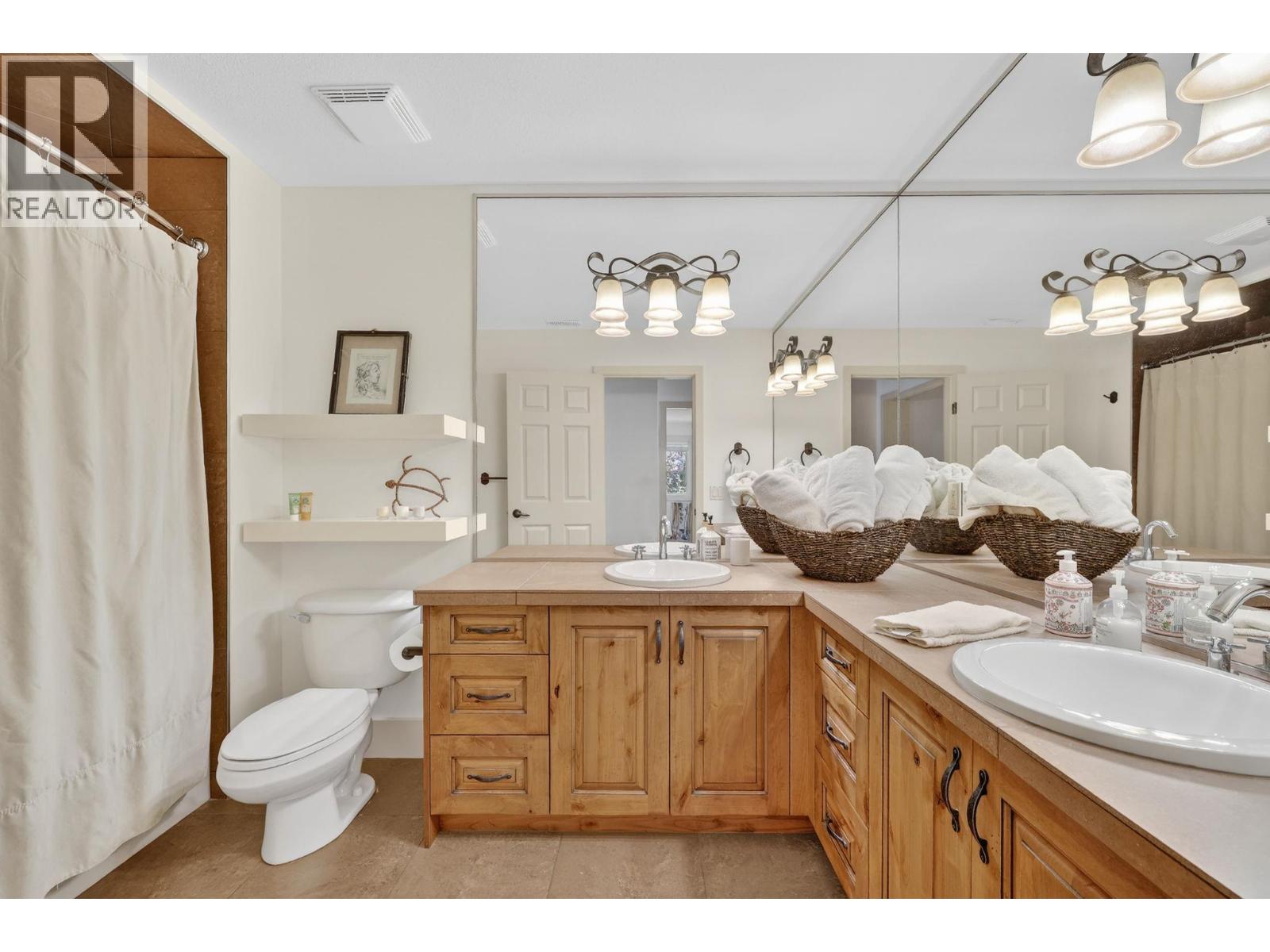 2589 Whitworth Road Unit# 8, West Kelowna