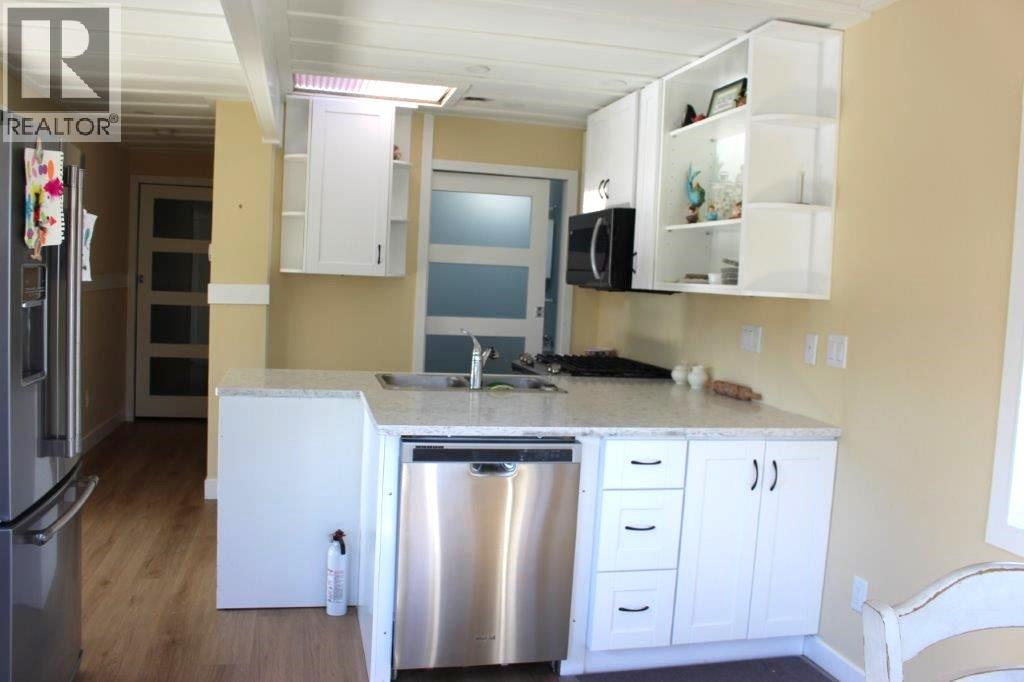 543 415 Commonwealth Road, Kelowna