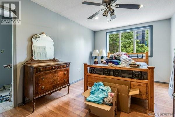 2524 MacAulay Rd - 26