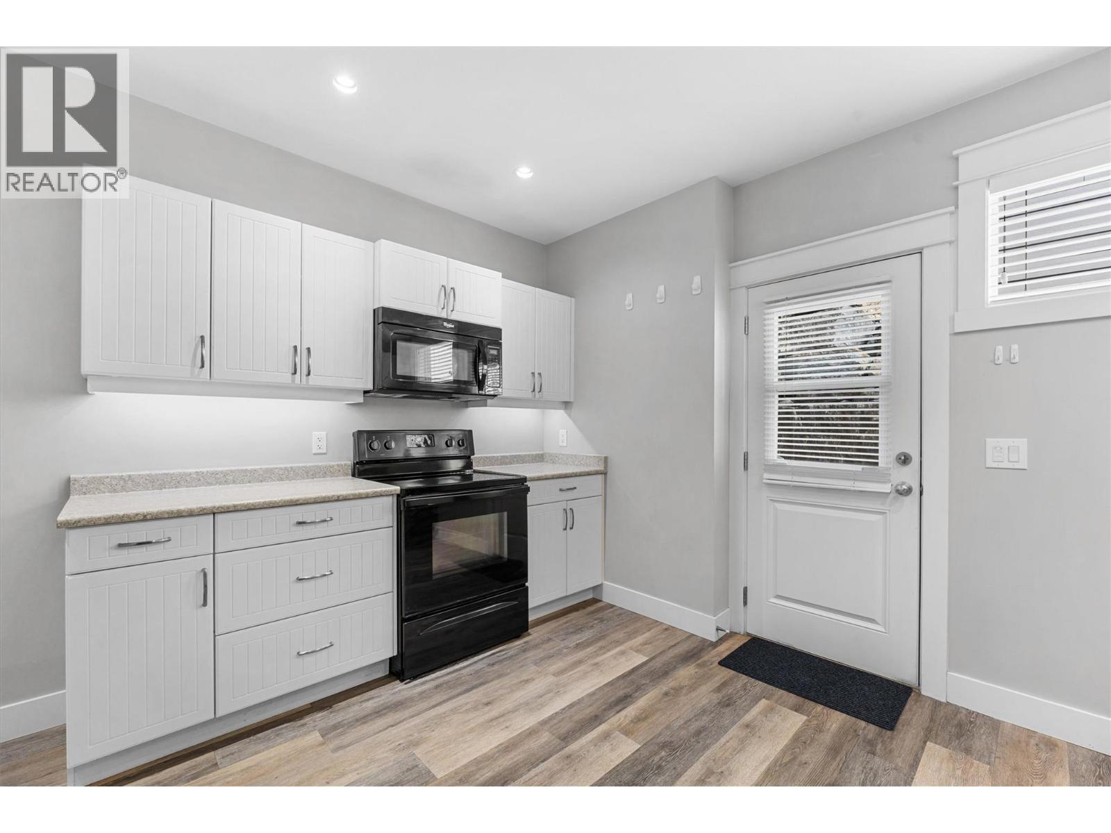 2600 Paramount Drive, West Kelowna