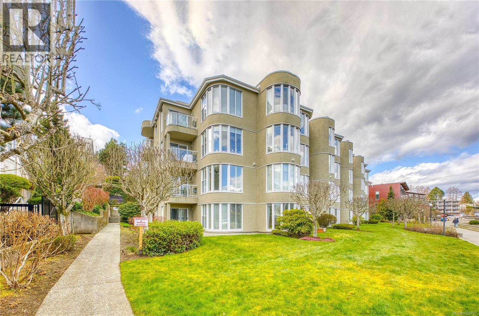 #201 566 STEWART AVE - 52