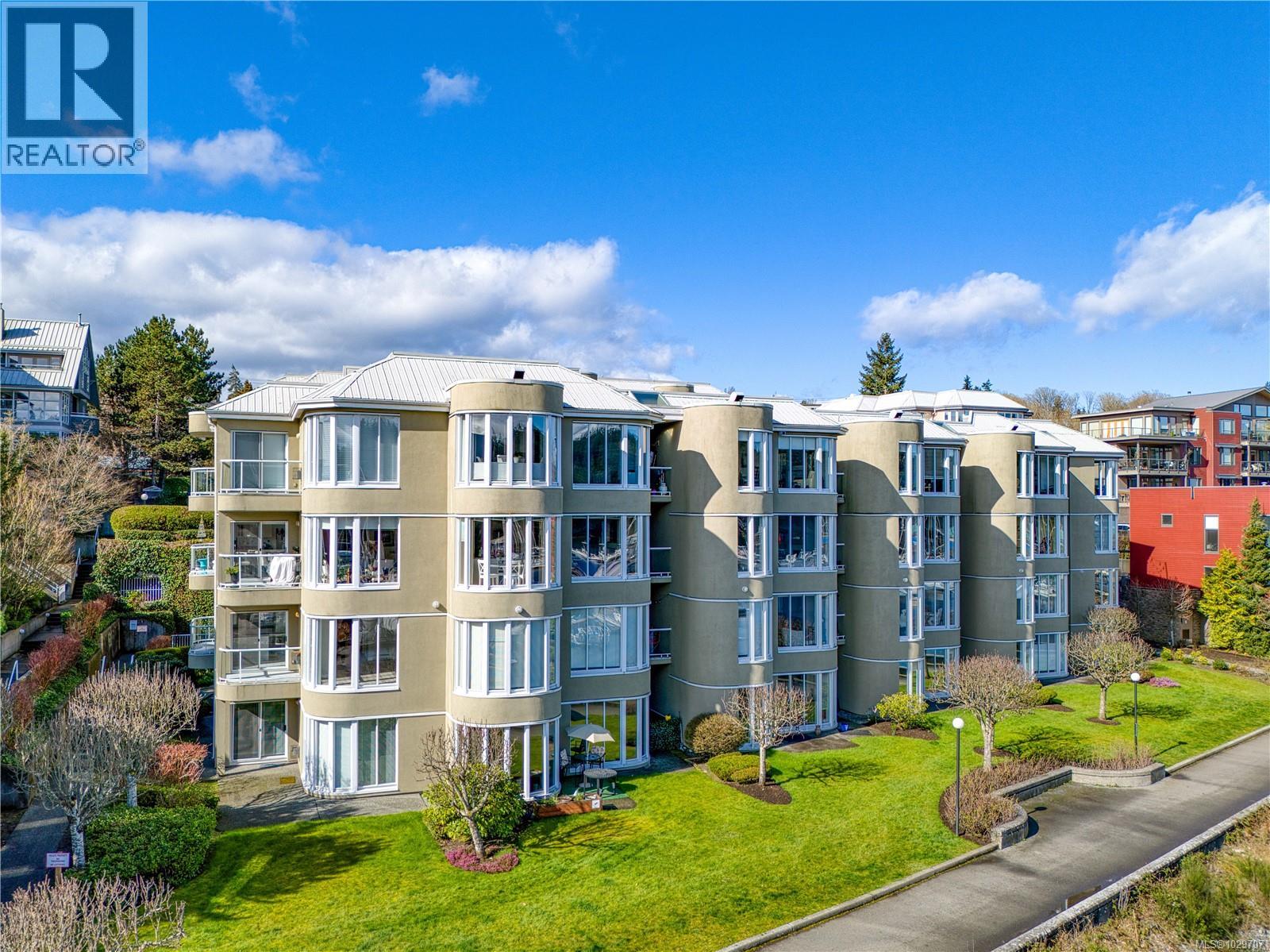 #201 566 STEWART AVE - 40