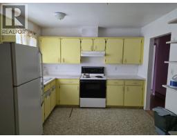 61 Chapman Street, Granisle, BC V0J1W0 Photo 9