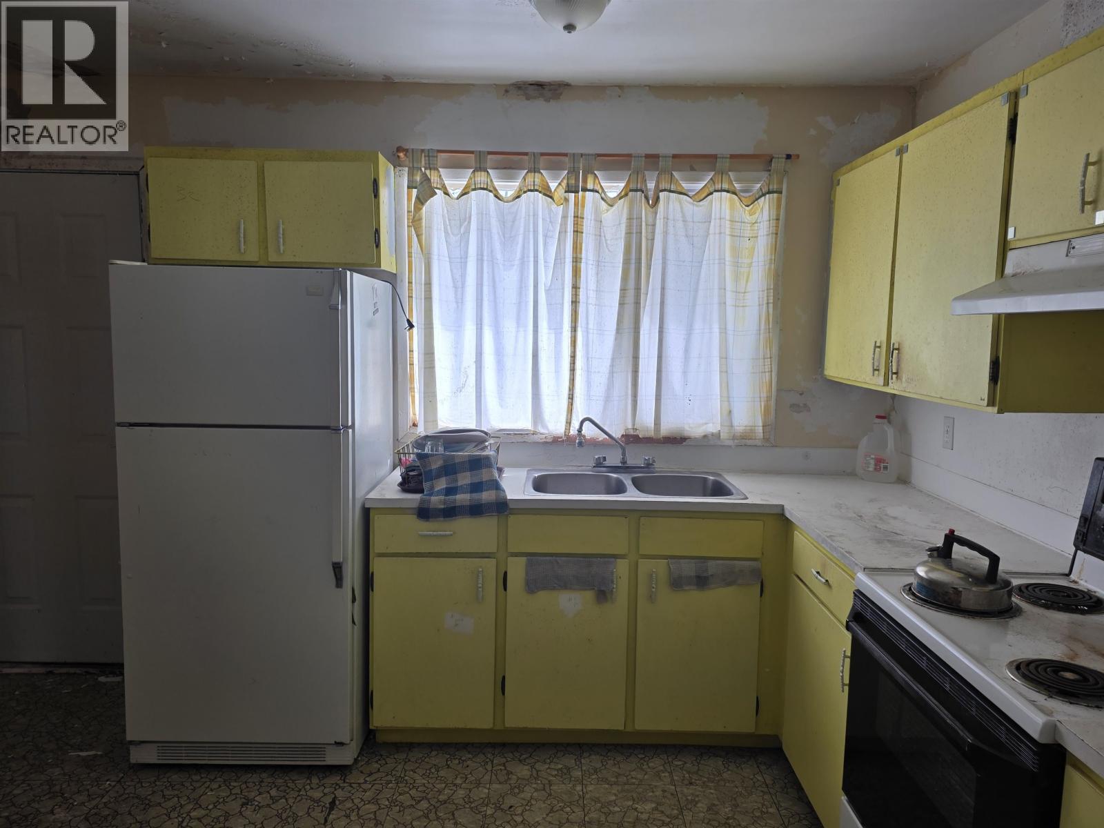 61 CHAPMAN STREET, Granisle