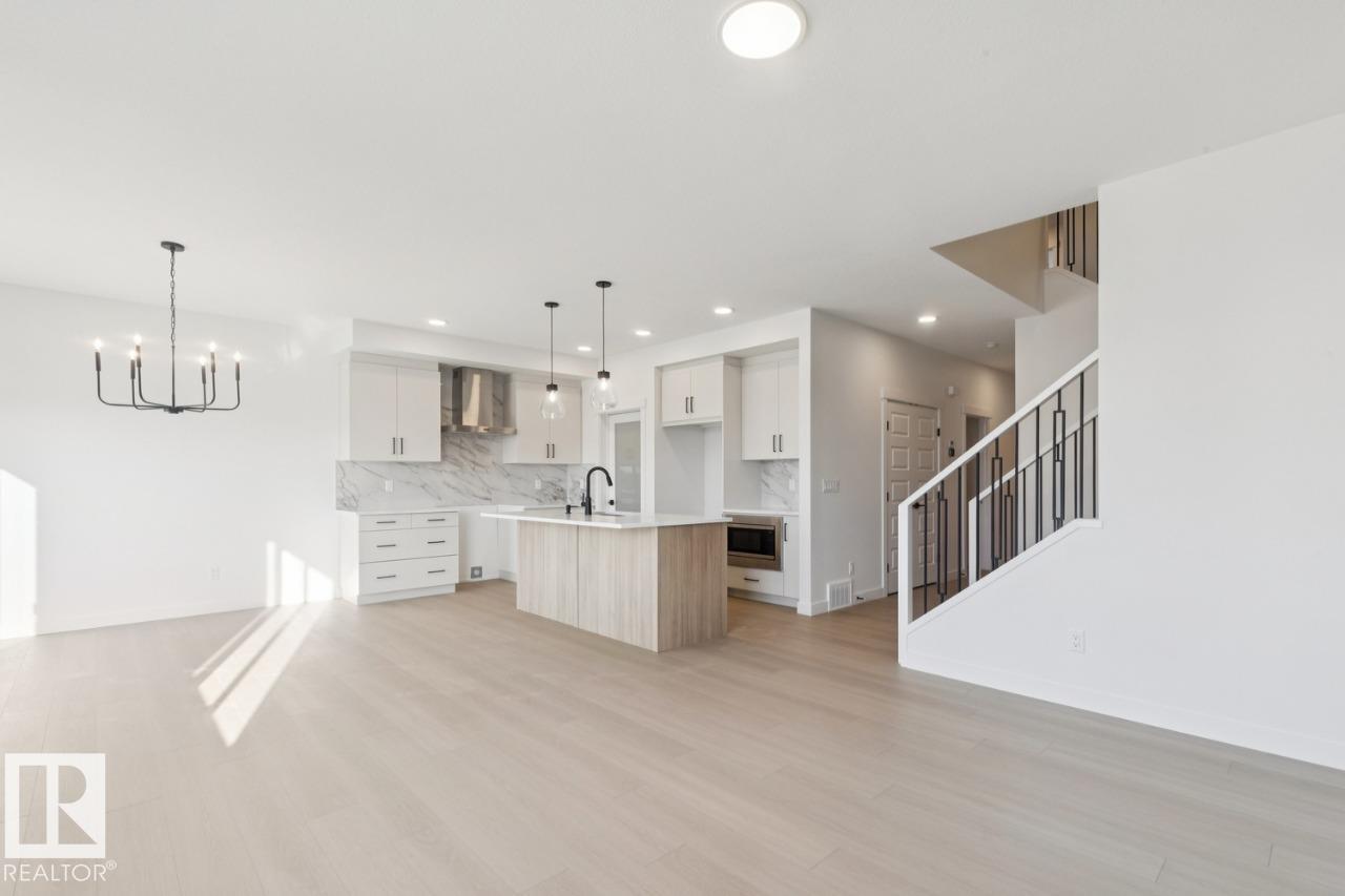951 18 AV NW - 14
