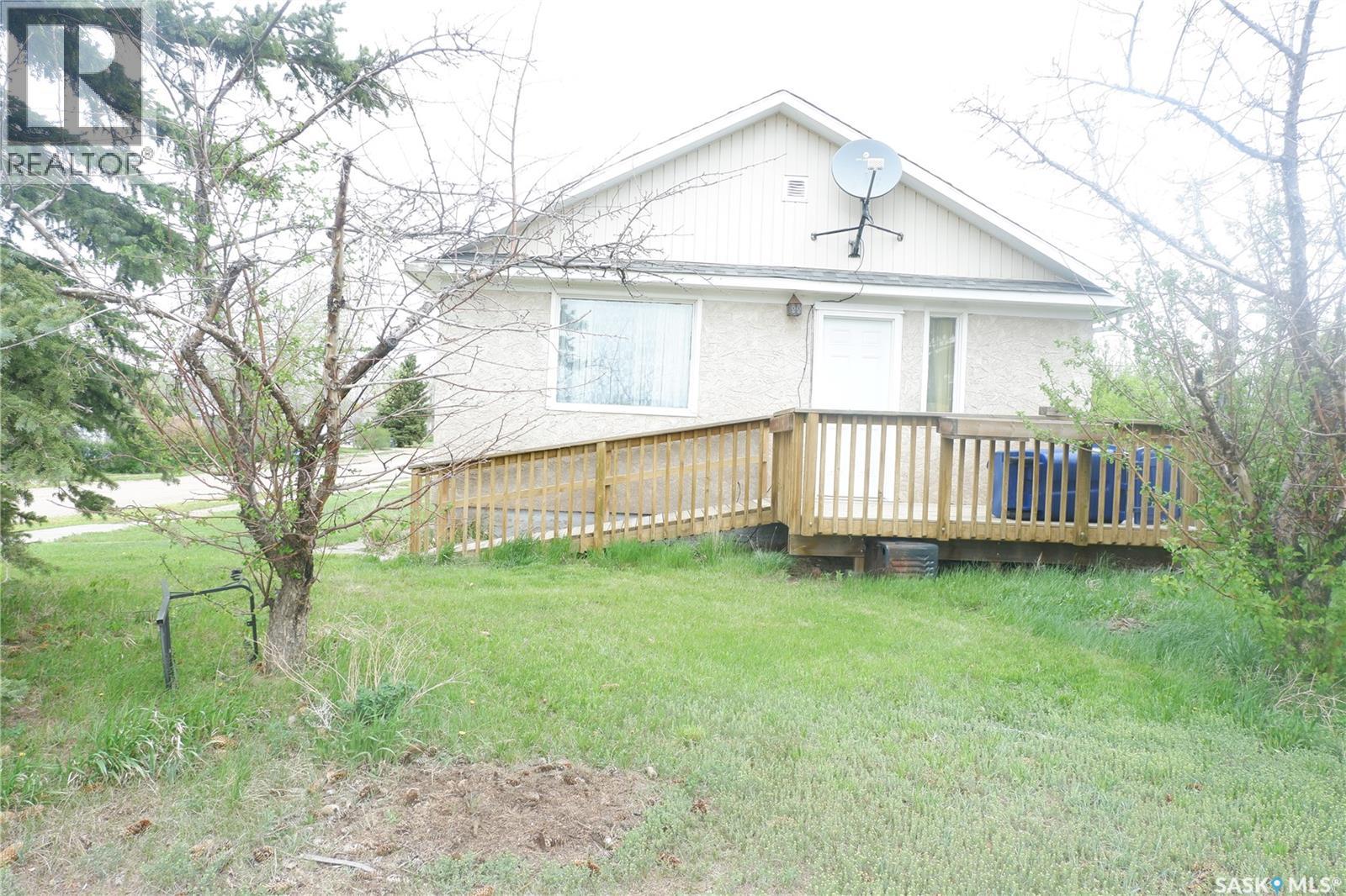 102 DOMINION AVENUE - 1