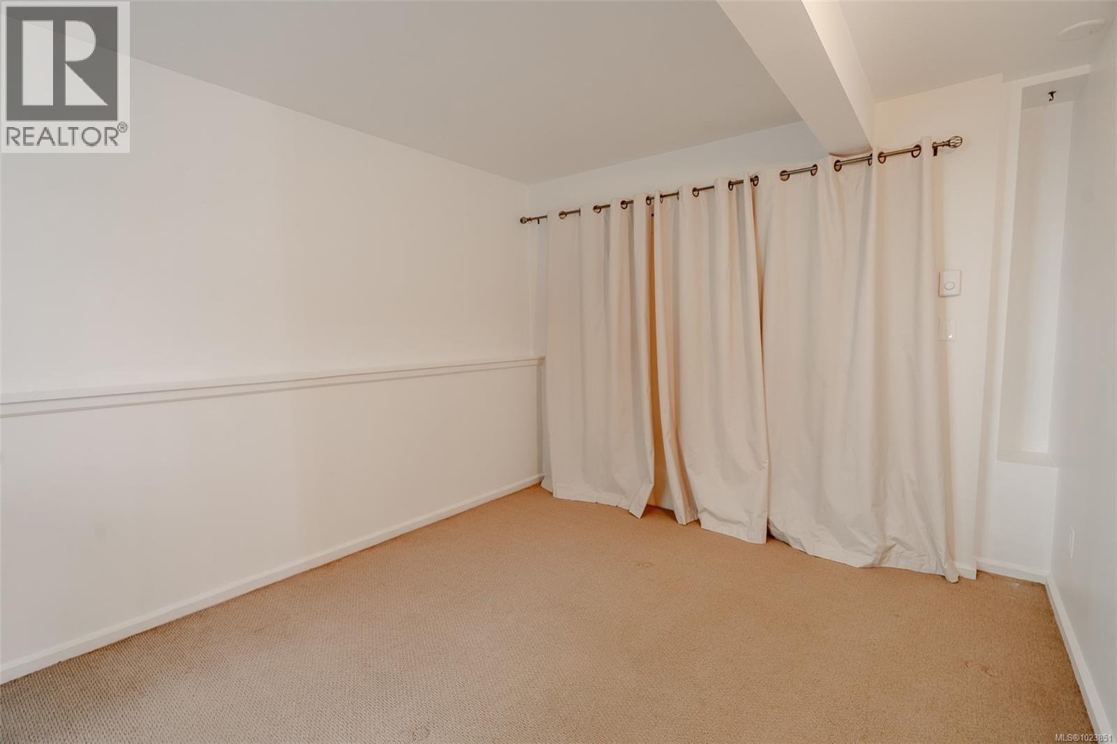 121 Thomas Rd - 21