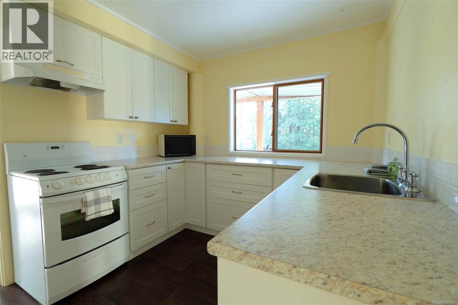 121 Thomas Rd - 23