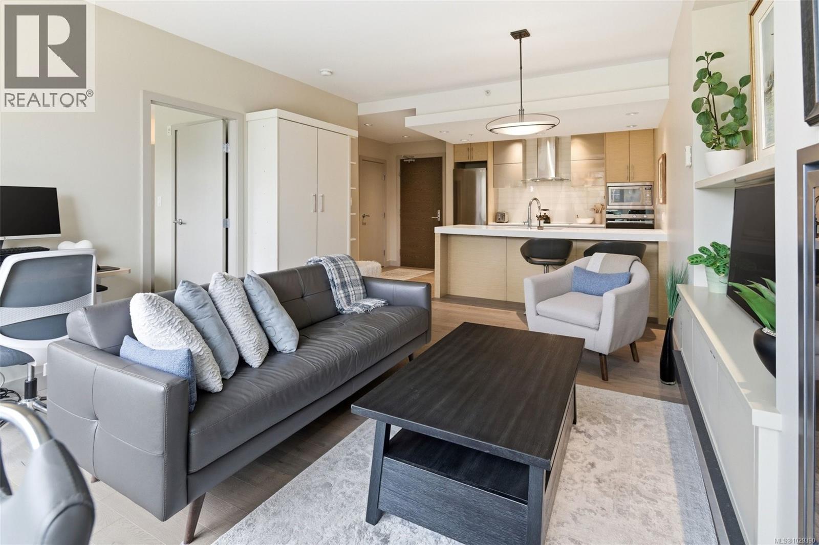 #307 200 DOUGLAS ST - 13