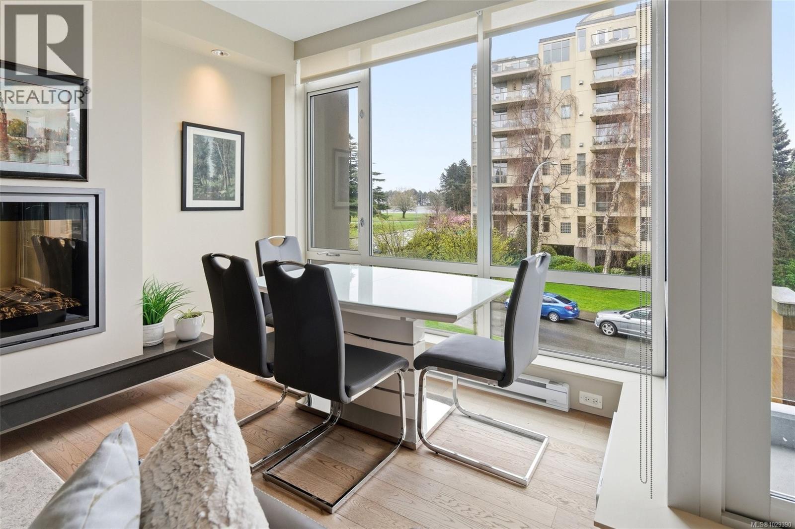 #307 200 DOUGLAS ST - 8