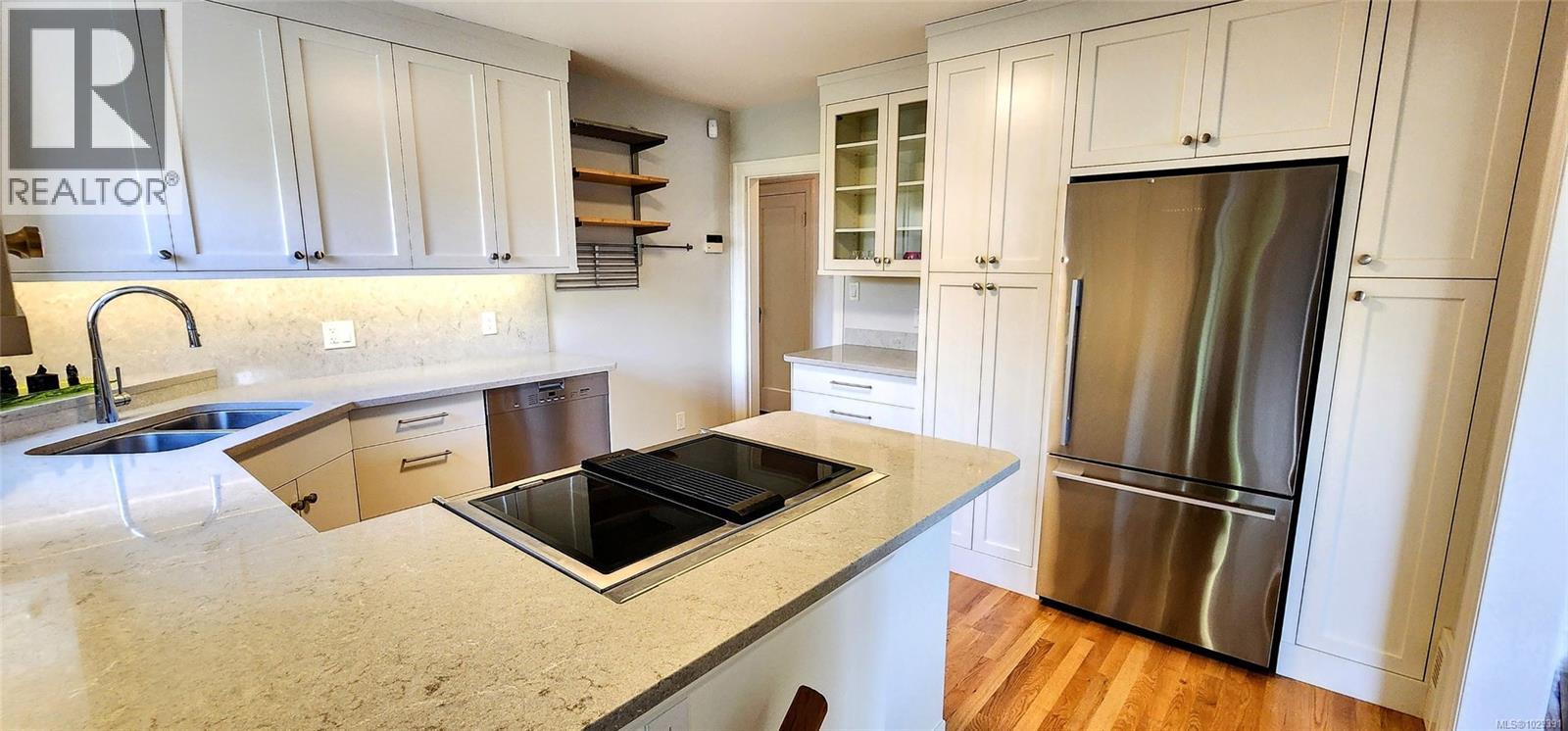 1250 ROCKLAND AVE - 6