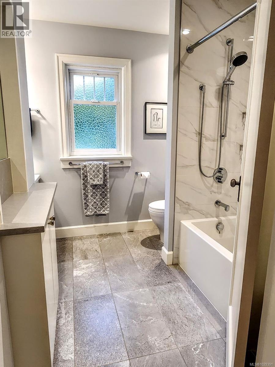 1250 ROCKLAND AVE - 7