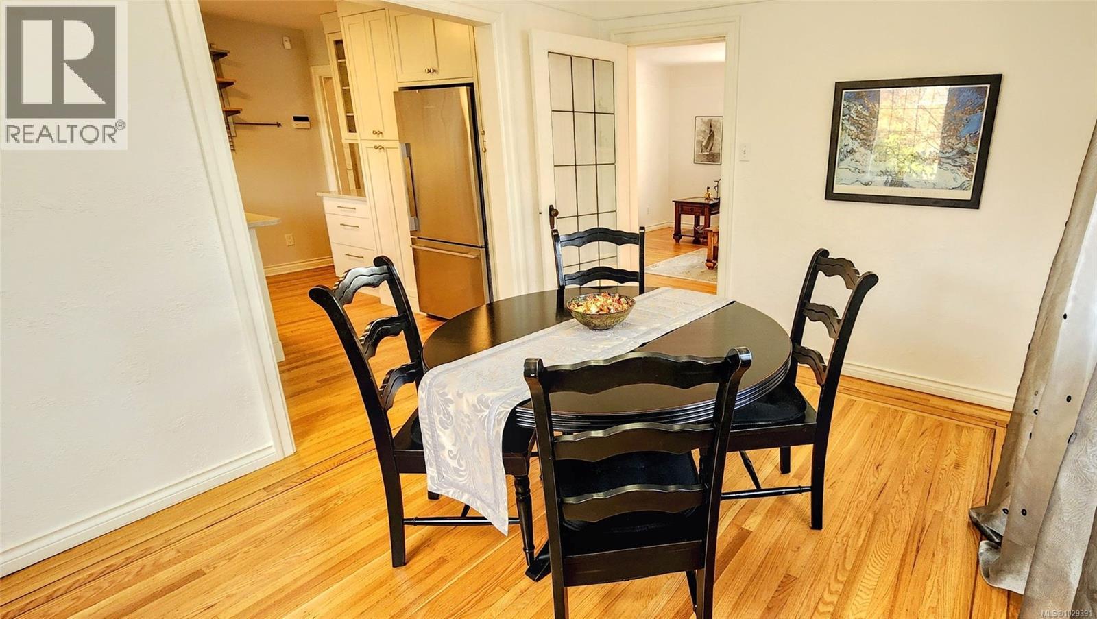 1250 ROCKLAND AVE - 4