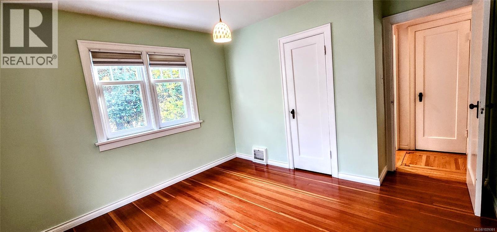 1250 ROCKLAND AVE - 9