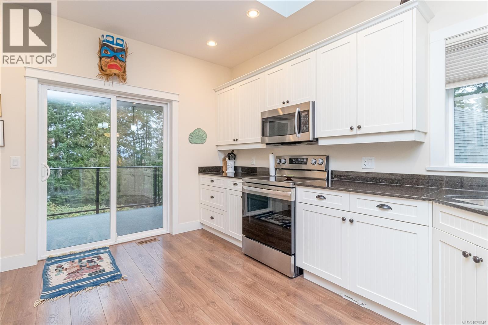 #6 5315 MILLER RD - 18