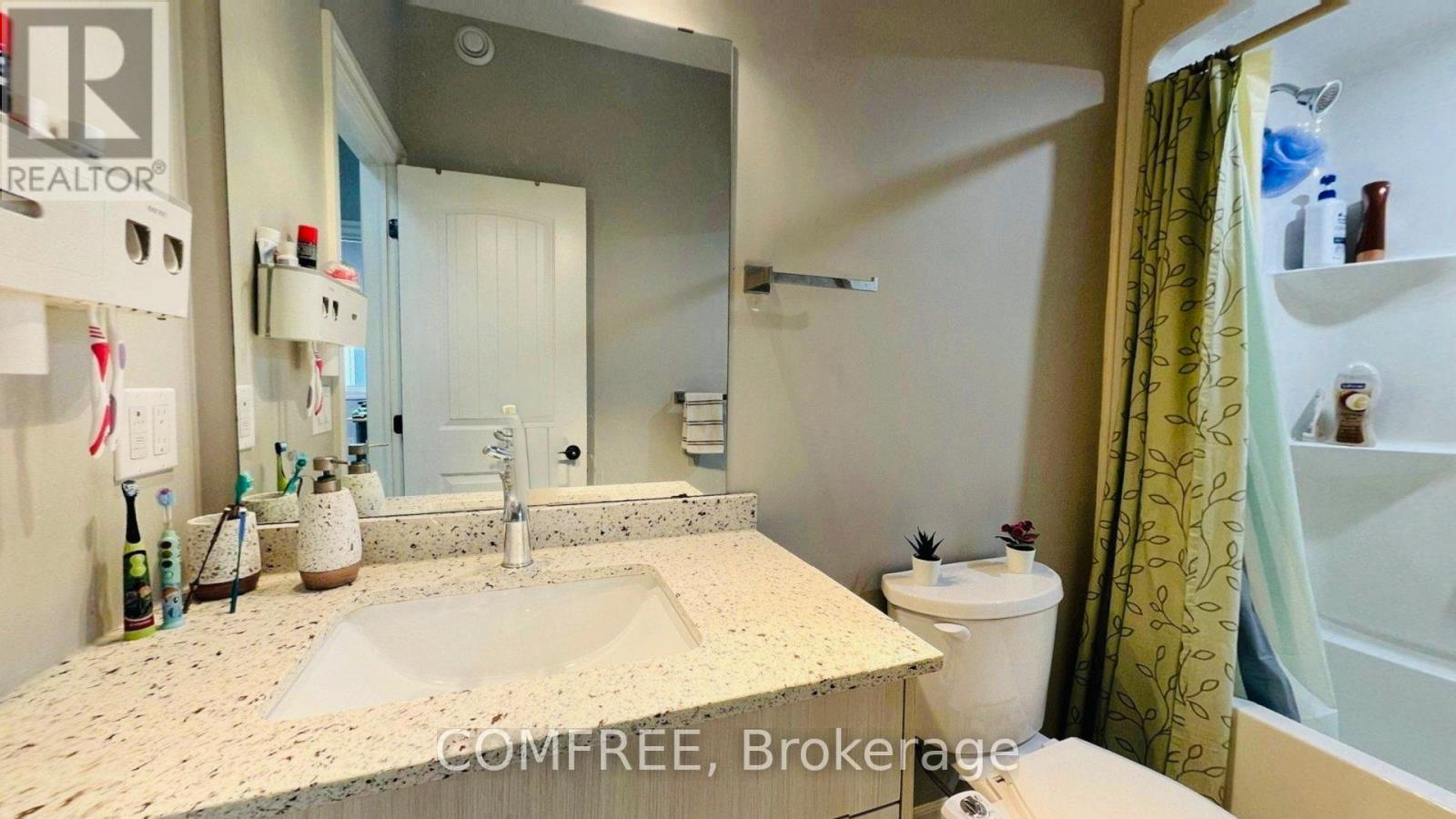 29 SABRINA AVENUE — photo 17