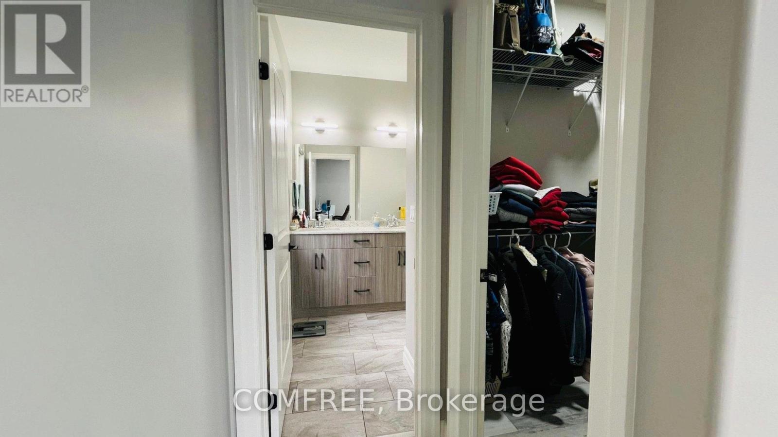 29 SABRINA AVENUE — photo 23