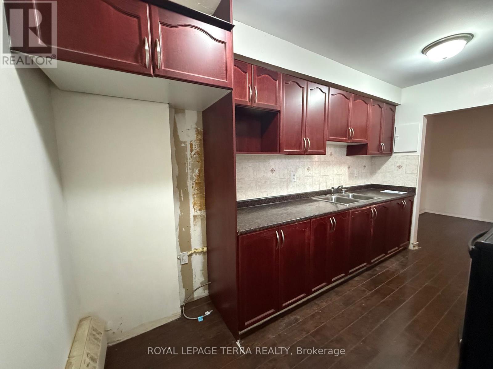 #305 1615 BLOOR STREET E - 15